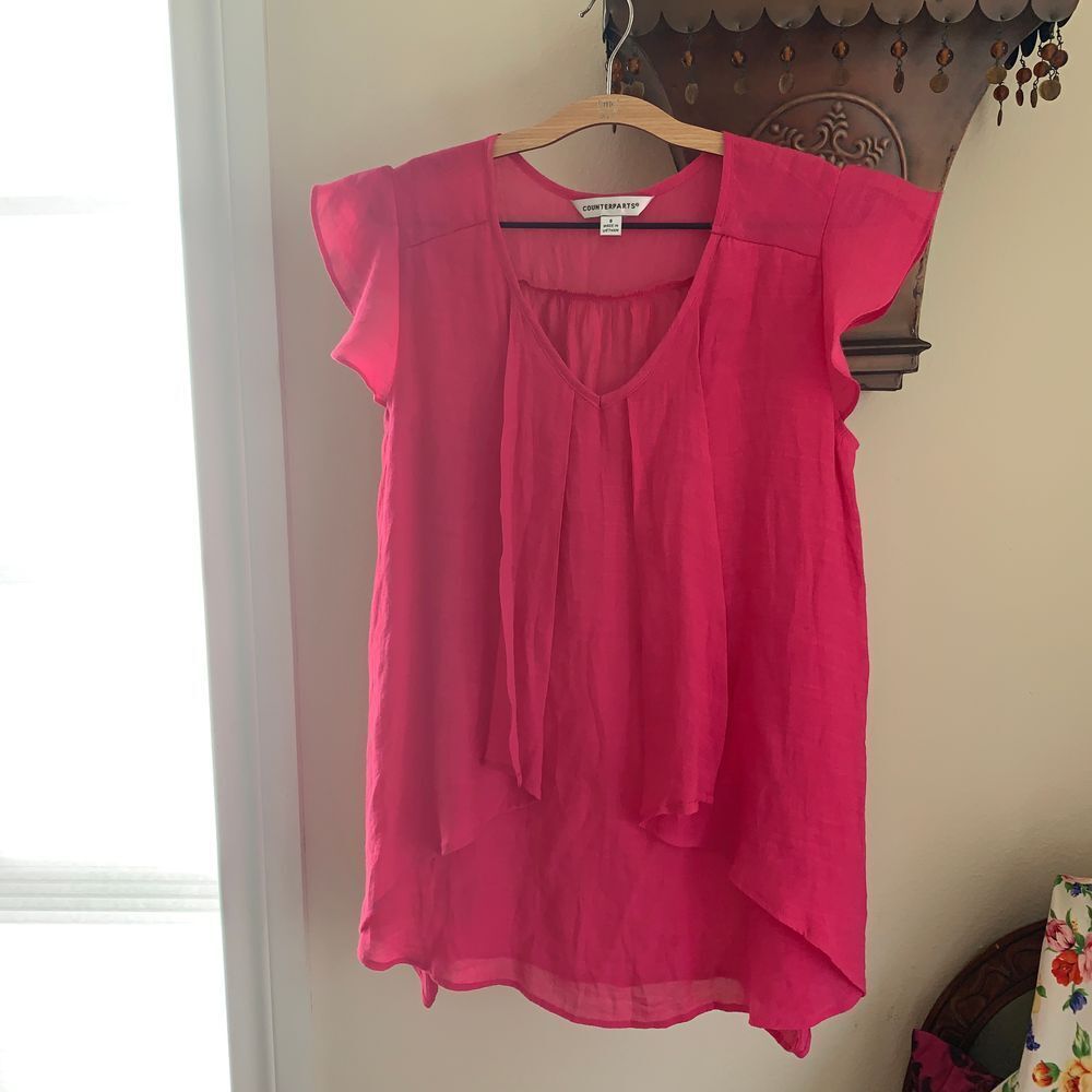 Counterparts NWT Pink Flutter Sleeve V-Neck Asymmetrical‎ Spring Blouse Size SM - Picture 3 of 8